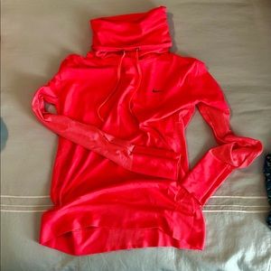 Nike dri-fit top size Medium. Never been worn.